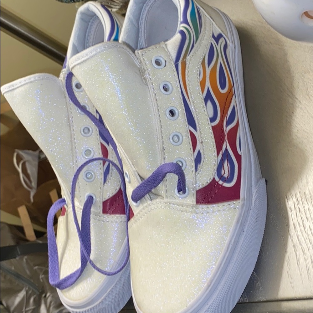 Sparkle flame vans